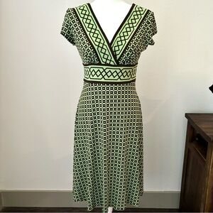 Maggy London Green Brown Geometric Surplice Empire Waist Dress Size 10